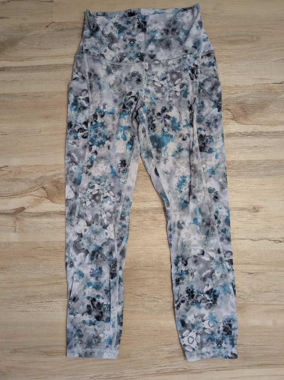 Lululemon Align legging in Kaleidofloral Multi 6